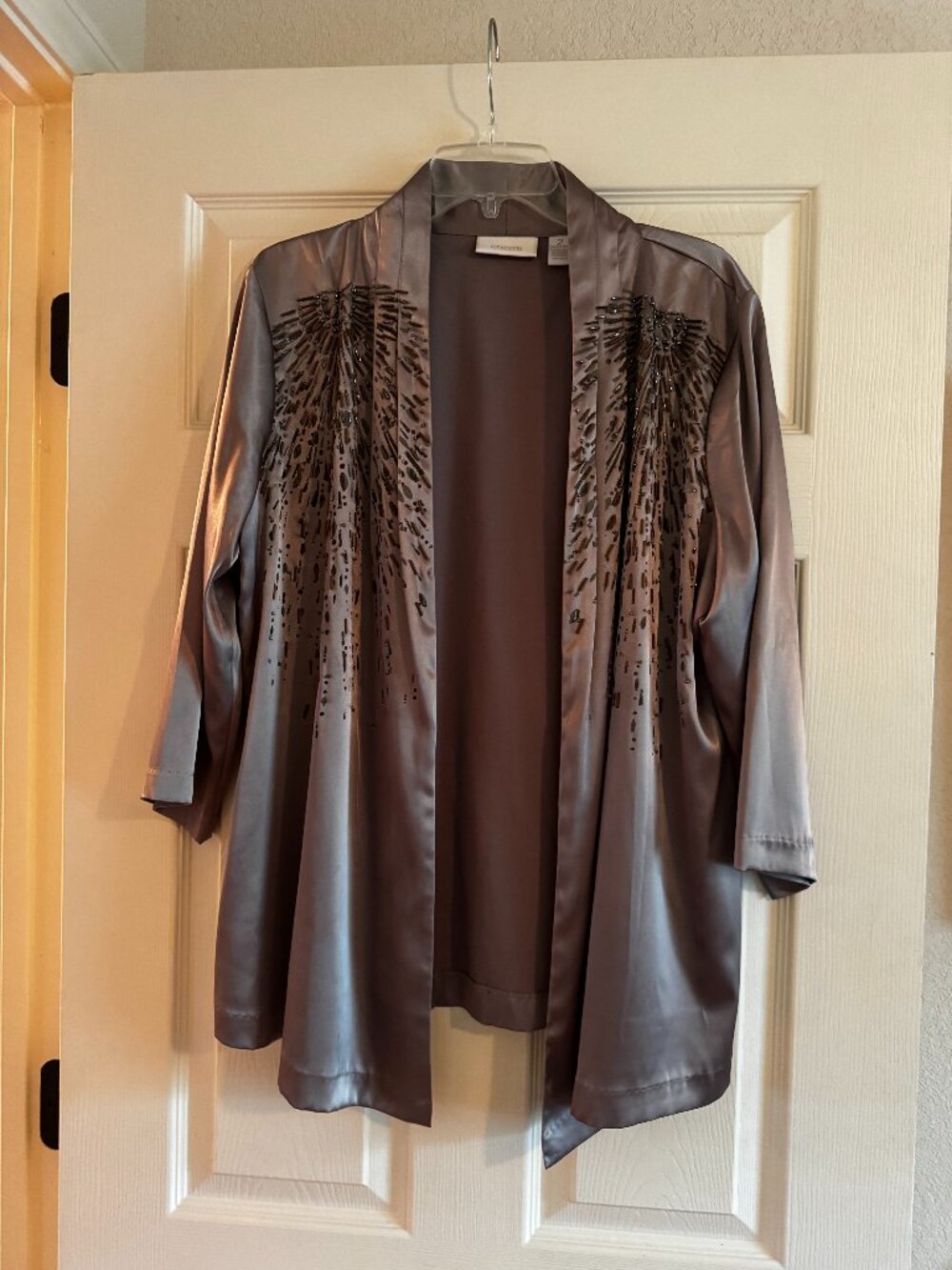 Chicos 2 Satin Beaded Sunrise Jacket Large Cinder Gray open front Kimono